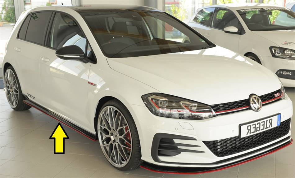 Lama lat DX Rieger Golf 7 GTI-TCR dal 2019 per sottoporta originali